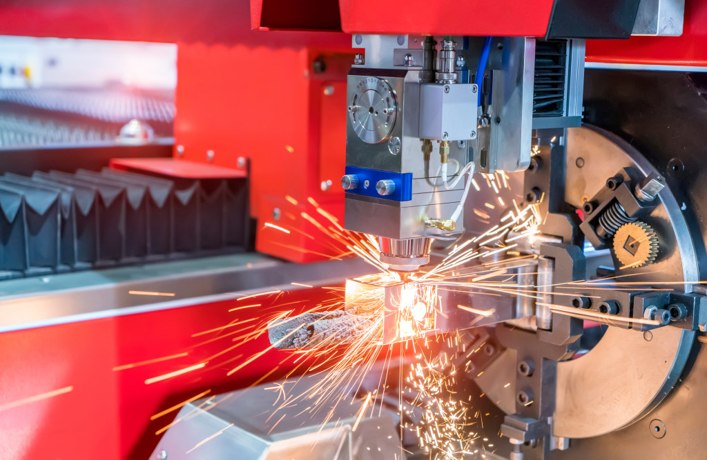 laser cutting machine in manufacturing